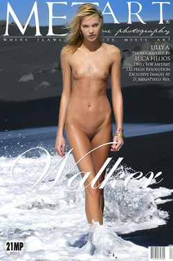 WALKER: LILLY A by LUCA HELIOS