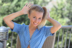 PRESENTING LINDA CHASE (1)