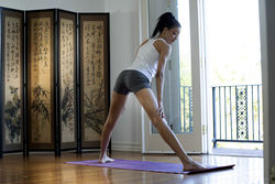 PRESENTING SCARLETT BLOOM (2)